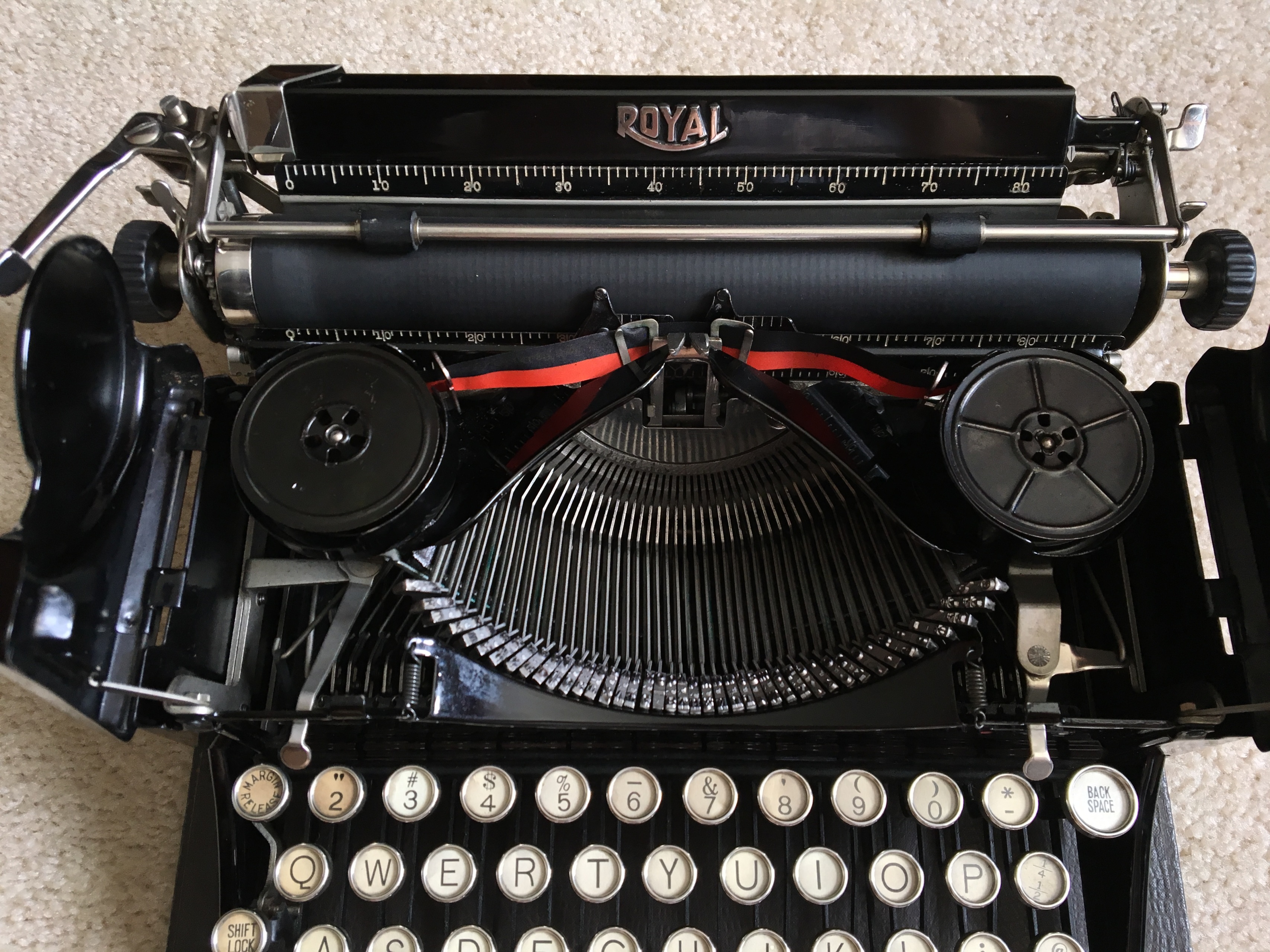 Antique Royal Typewriter c. 1930s
