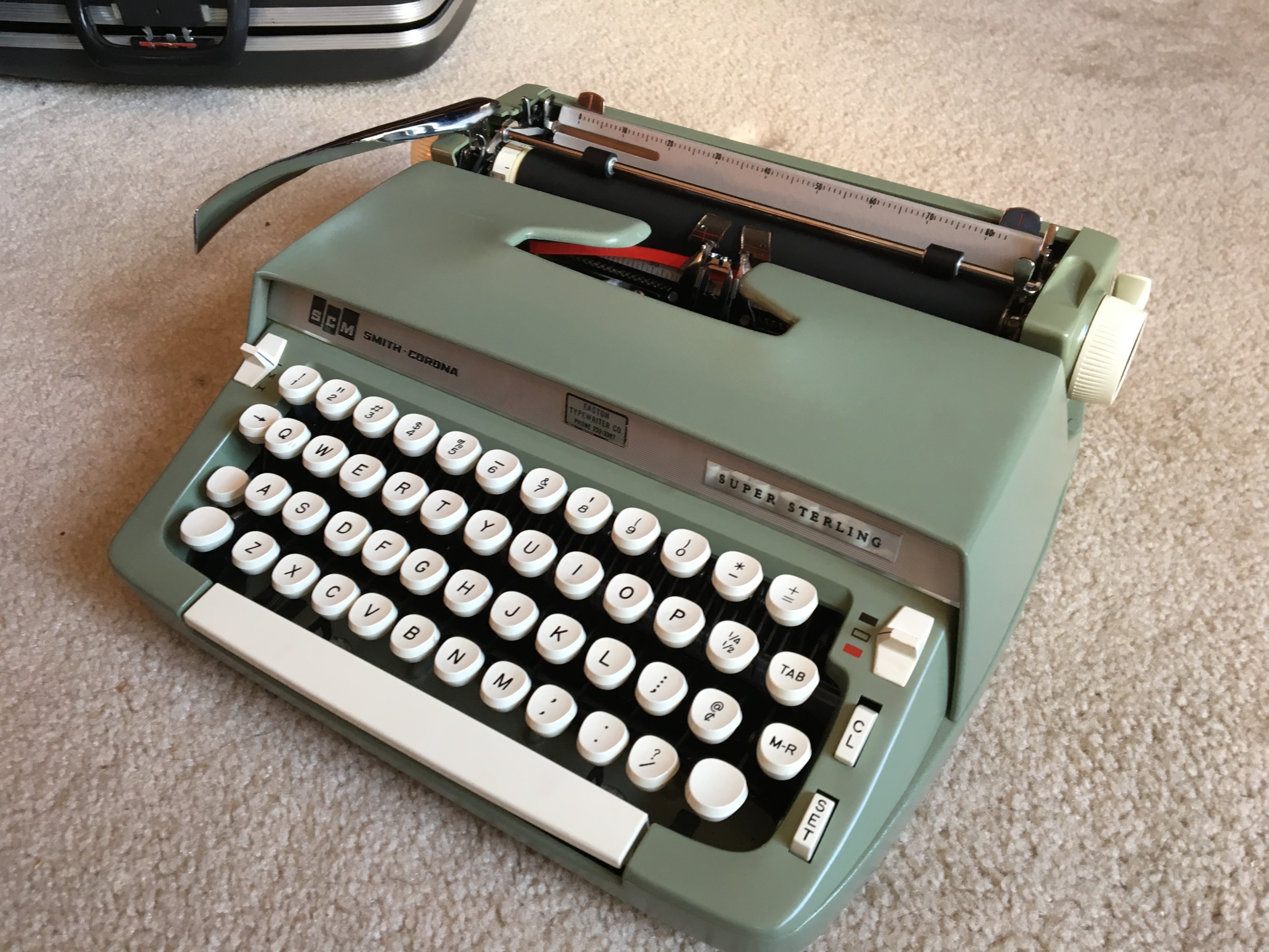 SCM Smith Corona Typewriter Super Sterling