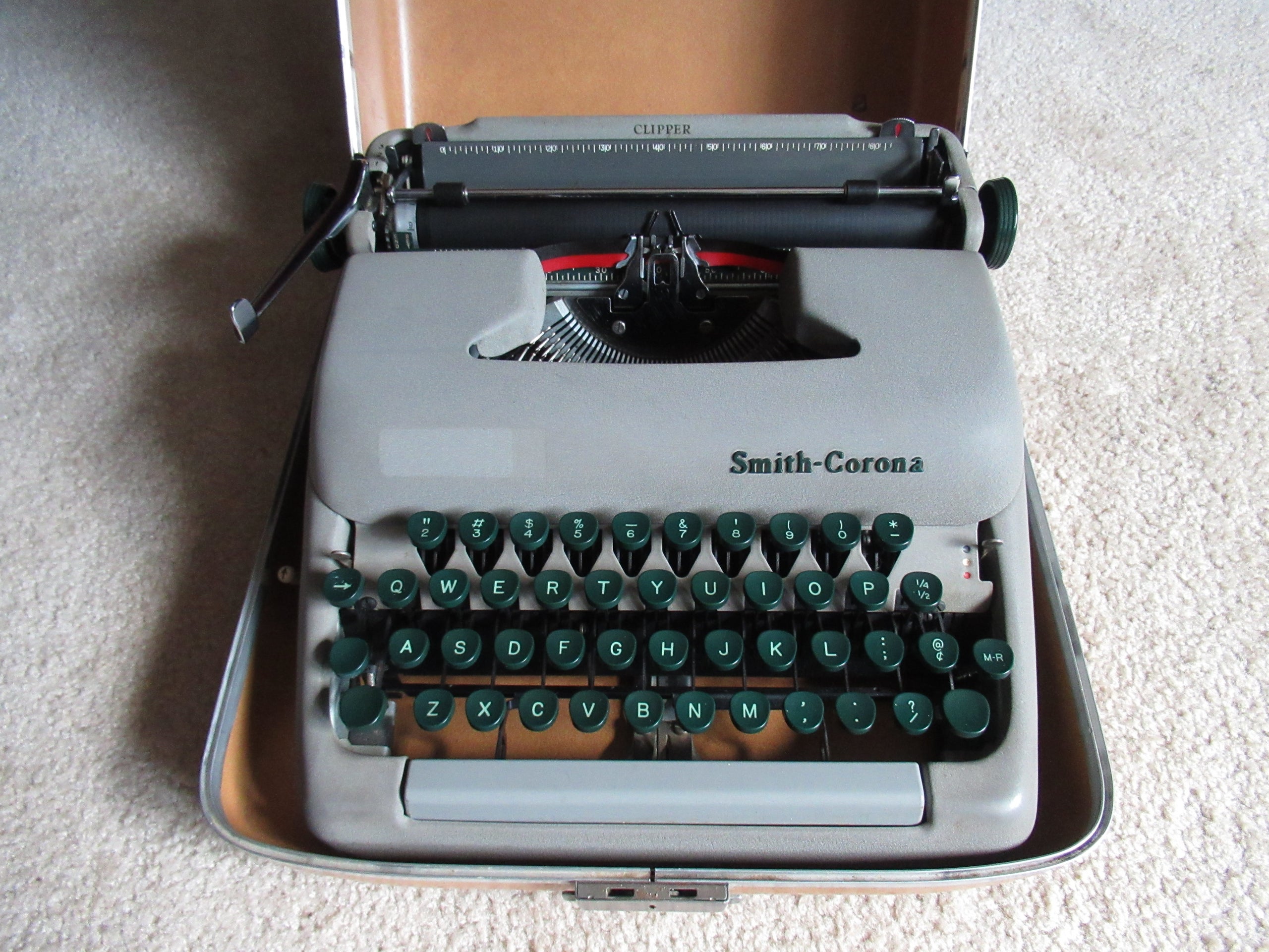 1958 Vintage Smith-Corona Sterling 5A Portable Typewriter Working w New Ink /& Case