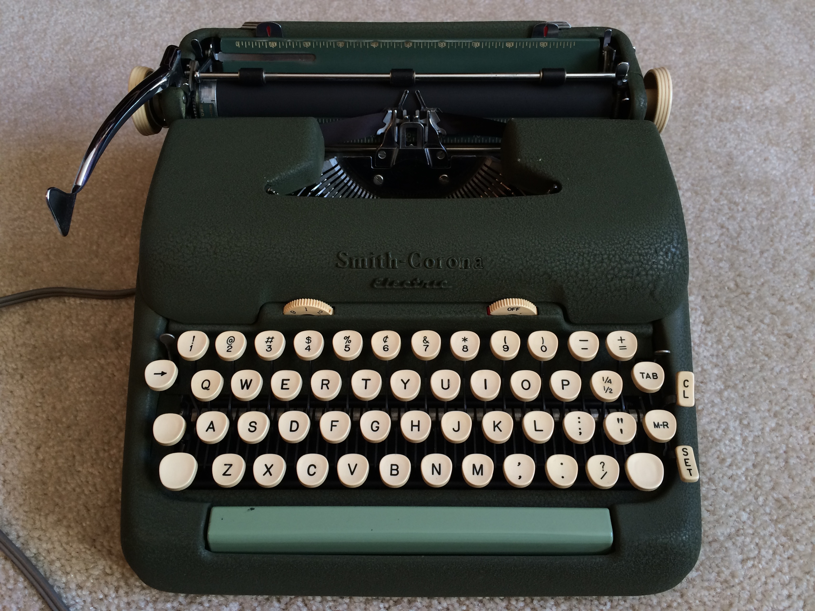 Smith Corona 'Electric' portable typewriter (1950s) - $650 - Antique  Typewriters